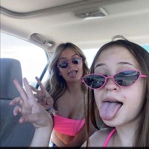 Meet your Posher, Julia